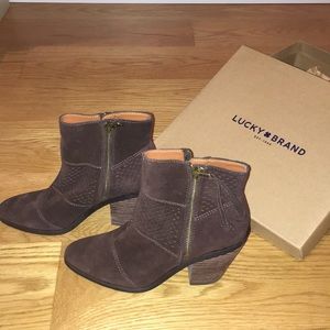 !BRAND NEW!! Java Oiled Suede Lucky Brand Booties